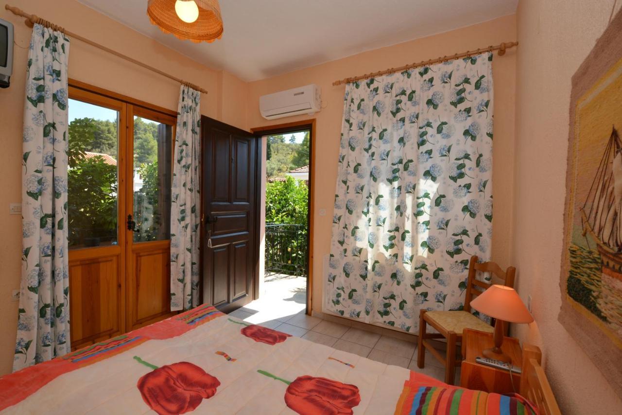 Korinas House Hotel Agnontas Exterior photo